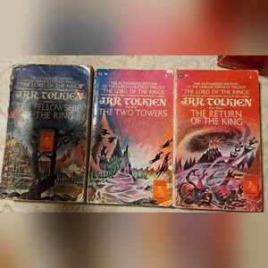 Lord of the Rings boxed set, first official USA publishing 1965